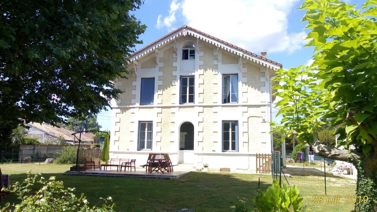 Bed and Breakfast Montplaisir Montendre Exterior foto