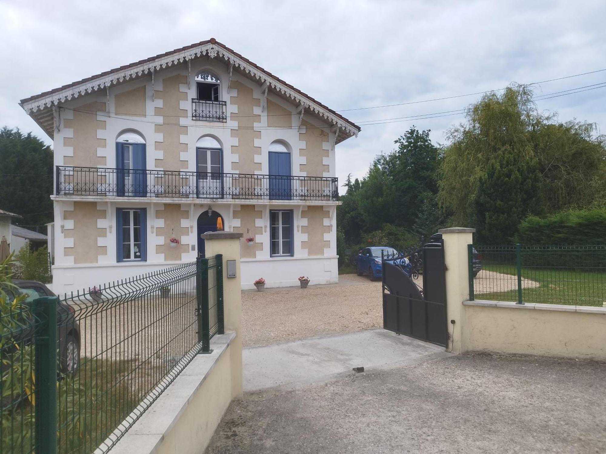 Bed and Breakfast Montplaisir Montendre Exterior foto
