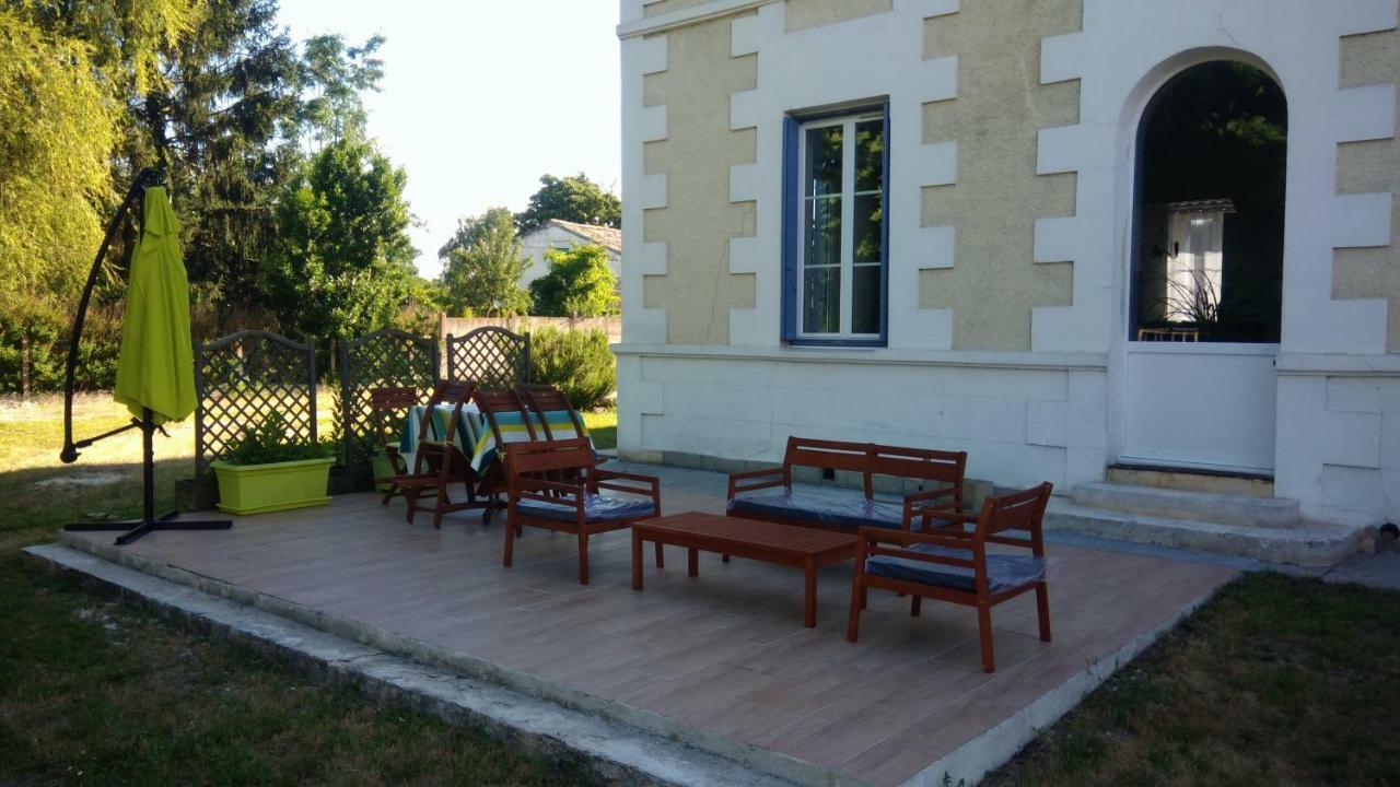 Bed and Breakfast Montplaisir Montendre Exterior foto